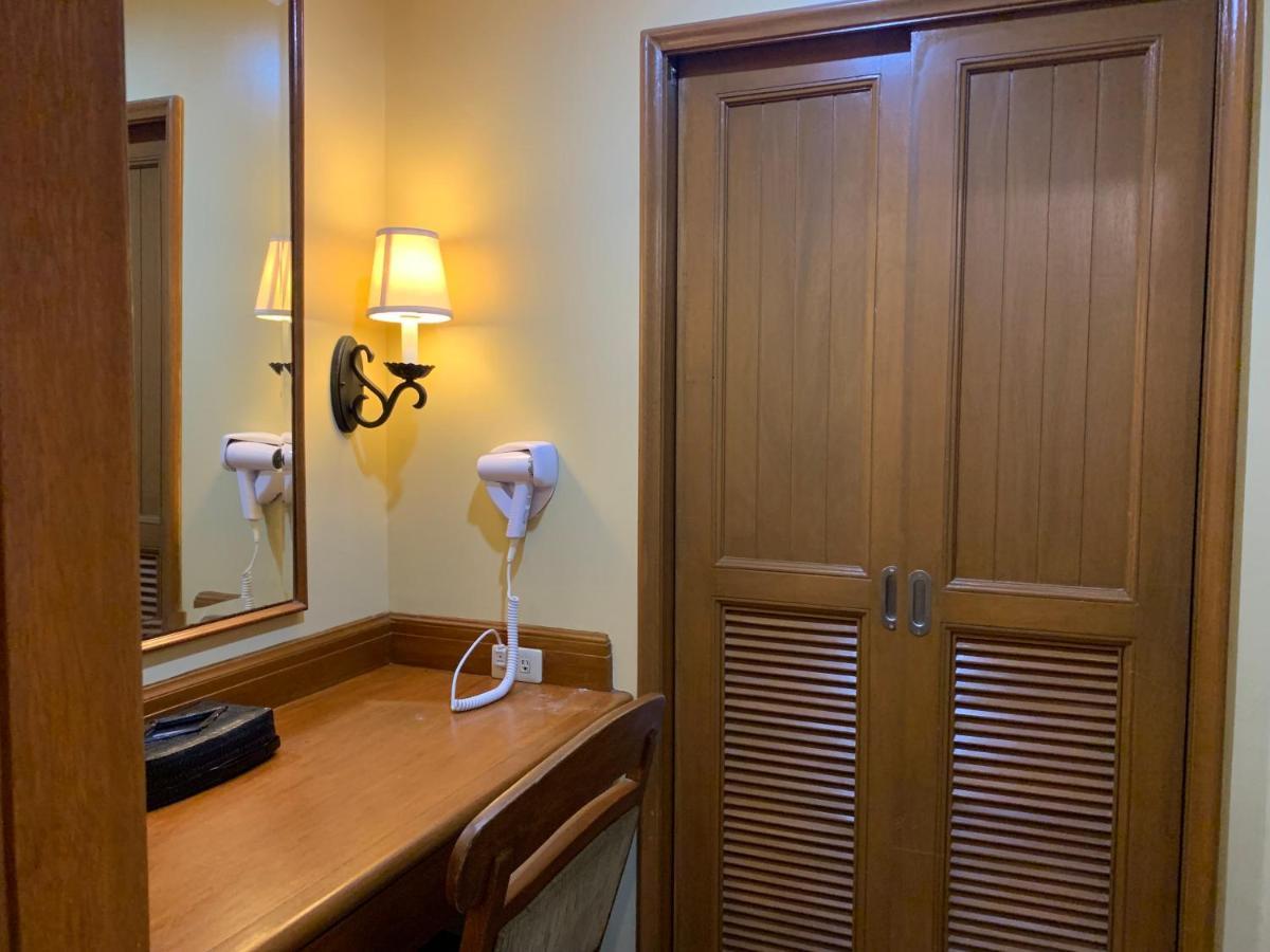 The Manor Hotel Baguio Private Unit Superior Room With A Great View Baguio City Exterior photo